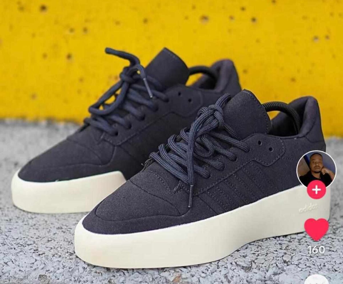 Chaussures Adidas