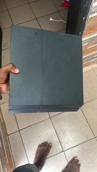 PS4 Slim
