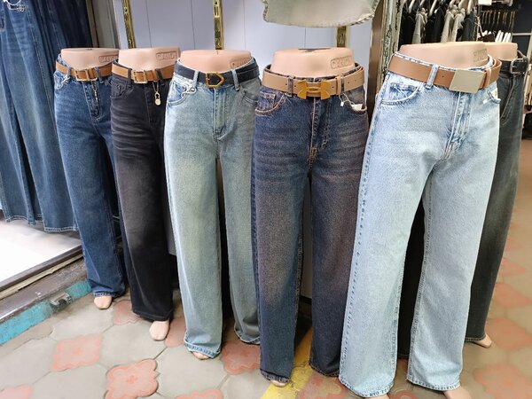 Zari_jeans