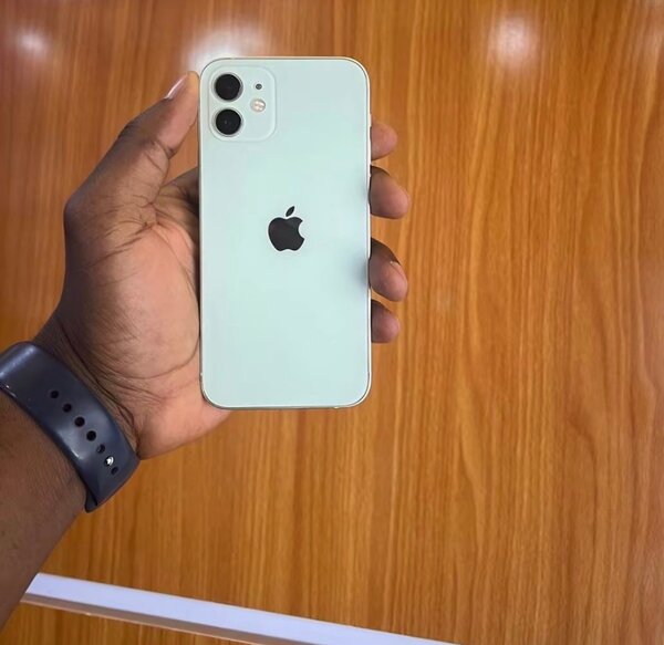 iPhone 12