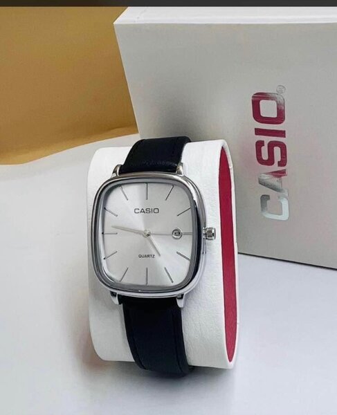 Montre Casio classique homme