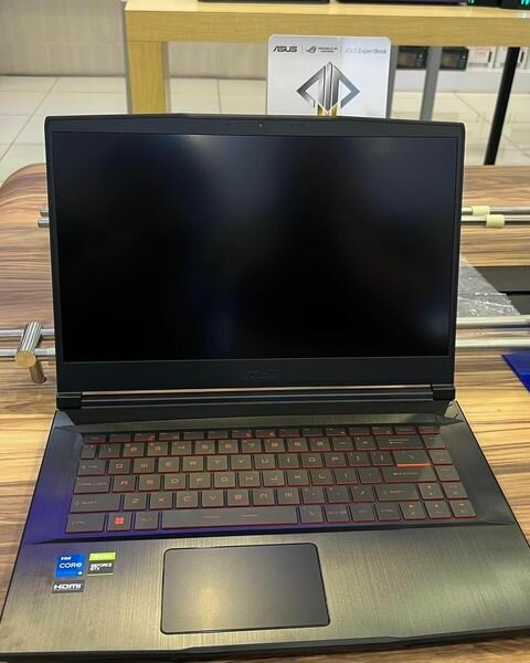 MSI GF63 thin 12VE RTX 4050
