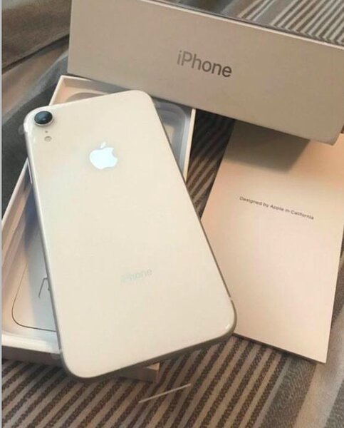 iPhone XR