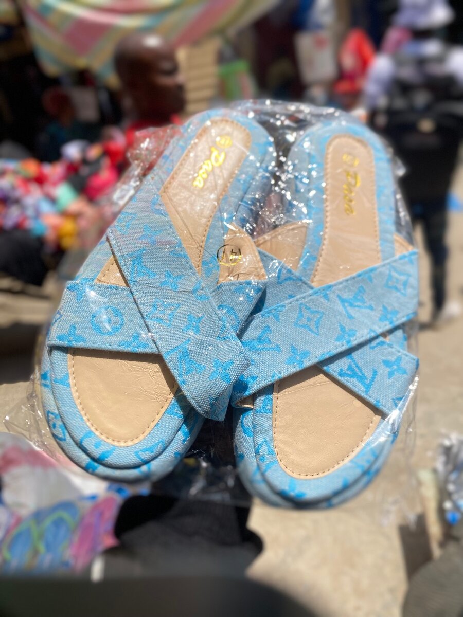 Gucci sandals