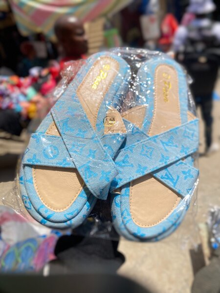 Gucci sandals