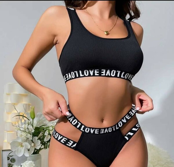 Ensemble de Bikini Noir Moderne