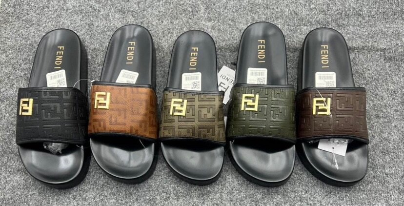 Sandales Claquettes