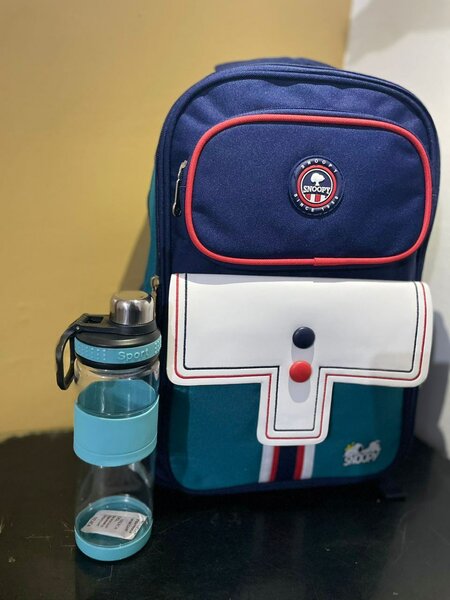 Sac à dos scolaire + la gourde