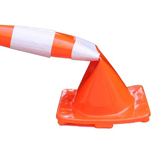 Cônes de signalisation réfléchissants
