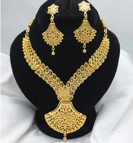 Younas jewelry shop 