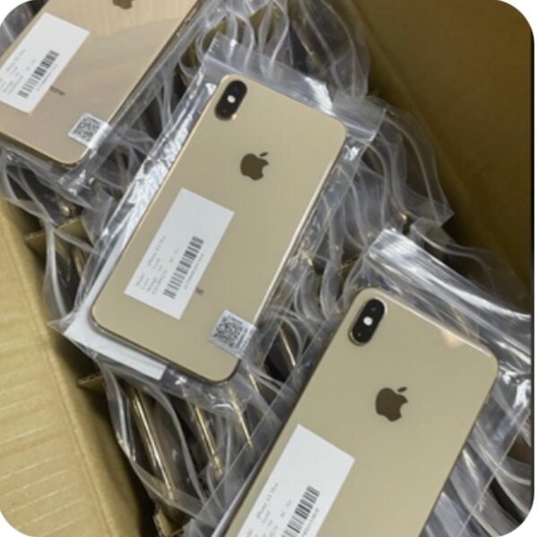 iPhone Xs mass