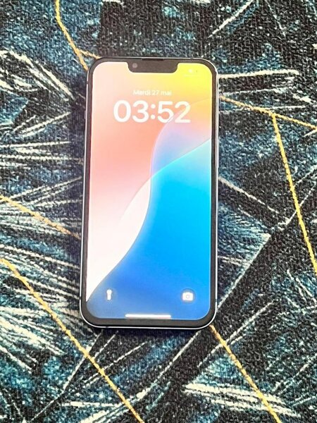 iPhone 13 simple 128gb bleu