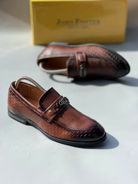 EXECUTIVE SHOE