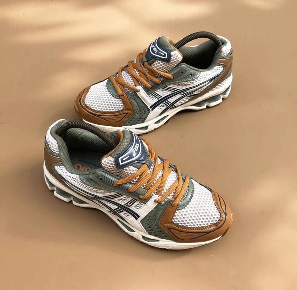 ASICS snekears basket