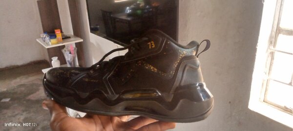 Sneaker