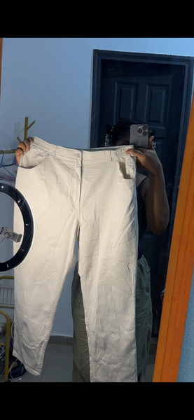 Pantalon en toile beige classique