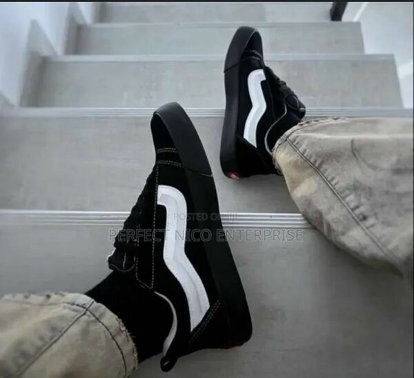 Knu skuul vans