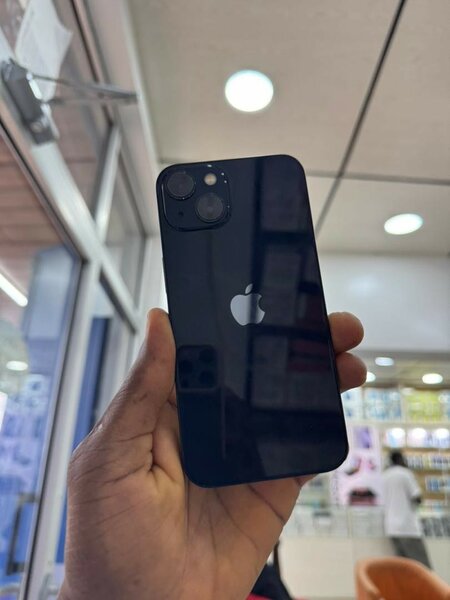 iPhone 13 simple