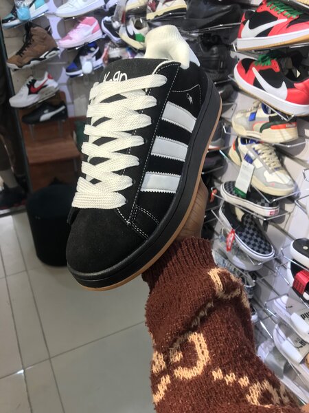 Adidas campus