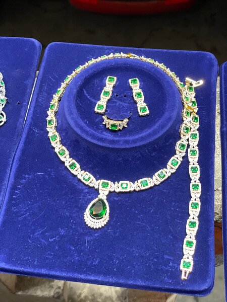 Jewelry set