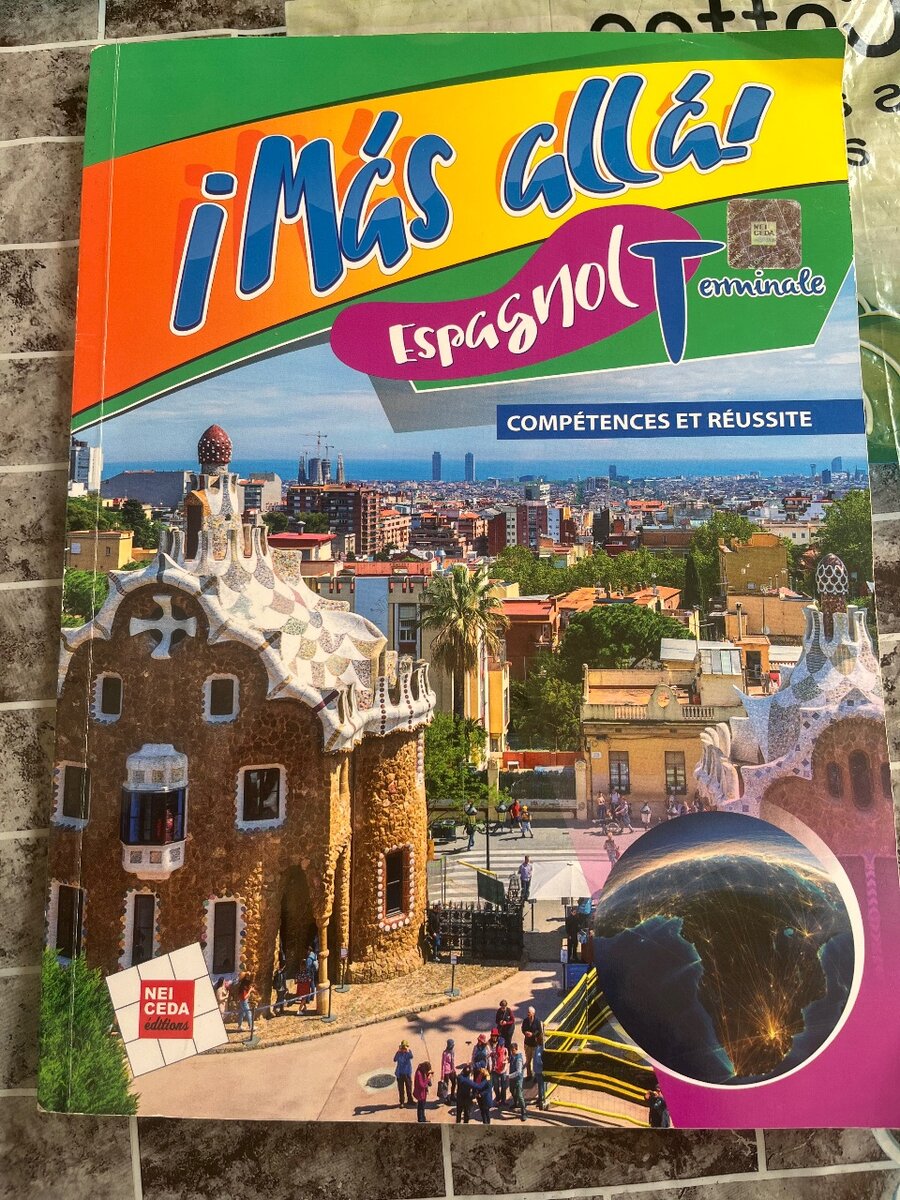 Livre "Más allá" Espagnol