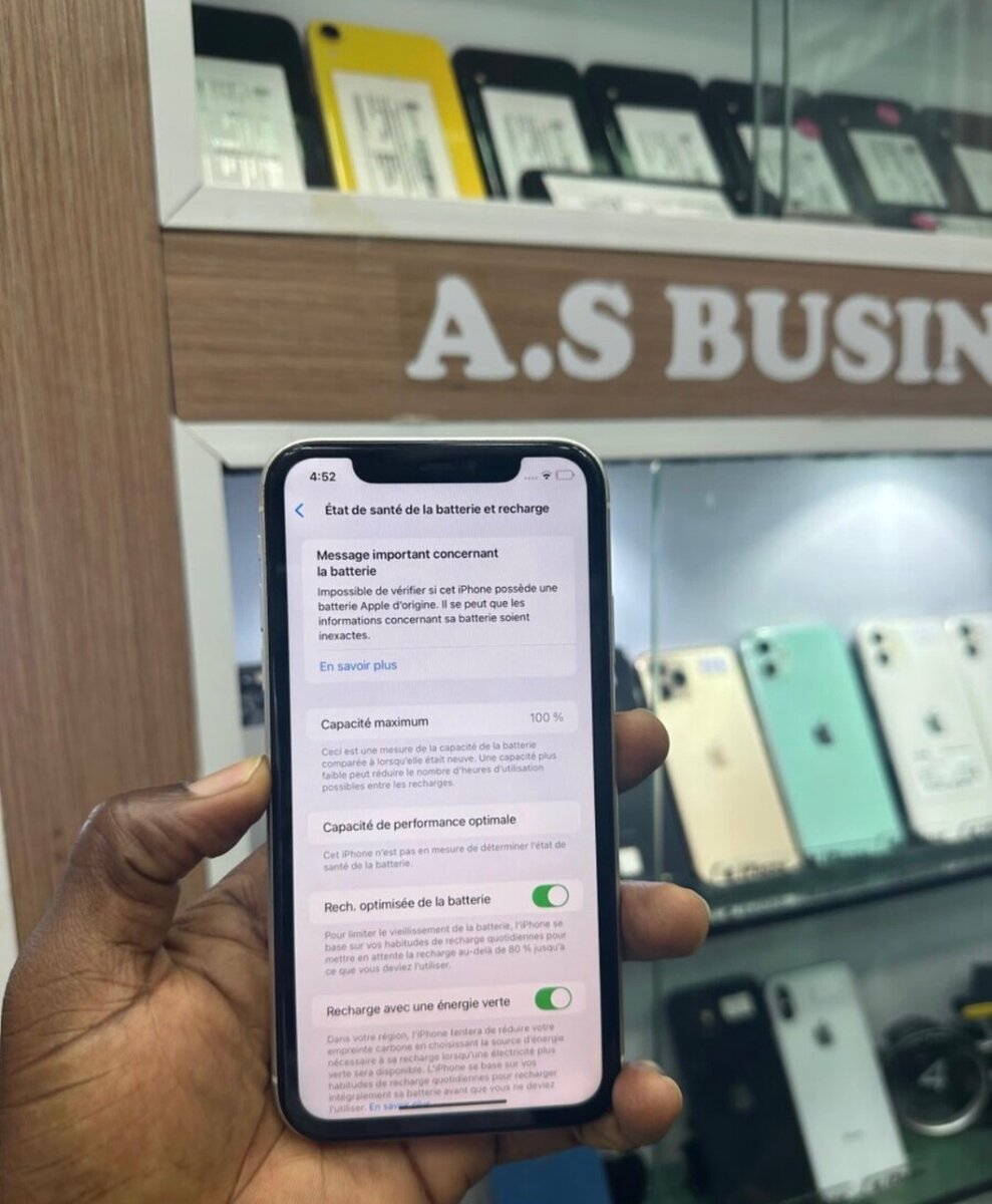 iPhone 11 64Go Blanc Débloqué