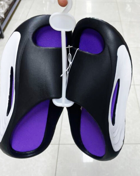 Sandales confort noir et violet