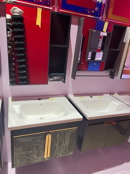 Cabinet basin