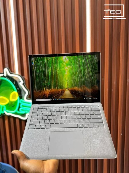 Surface laptop
