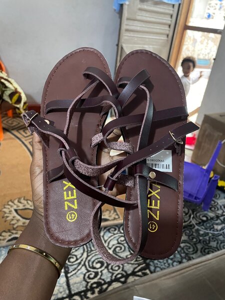 Sandales en cuir Zexy