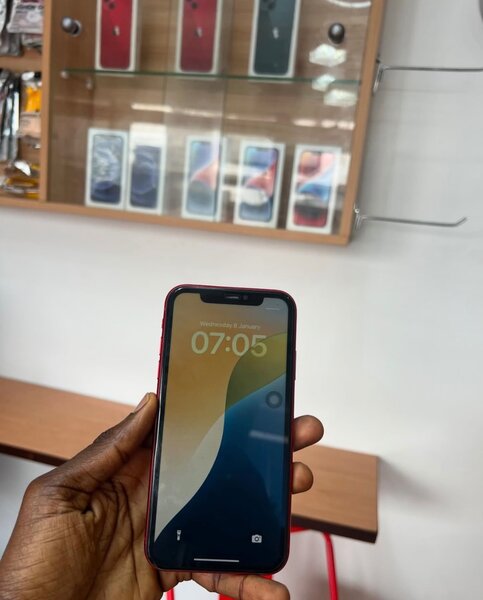 iPhone 11,12,13,14