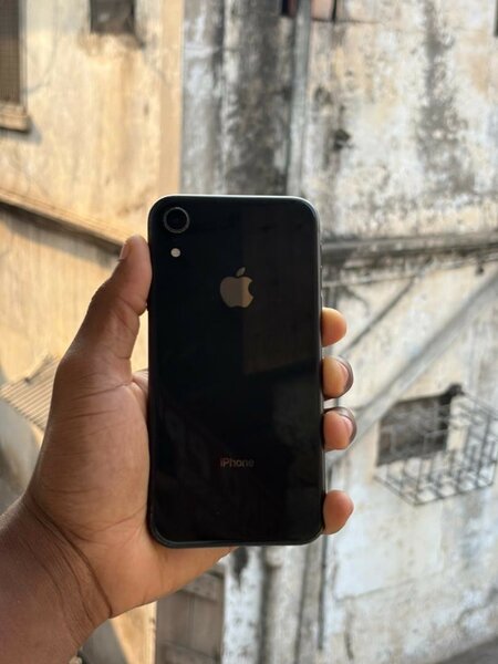 iPhone XR