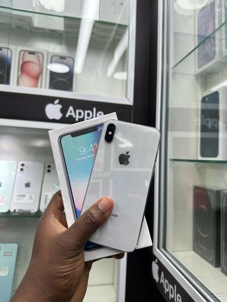iPhone X 64Go