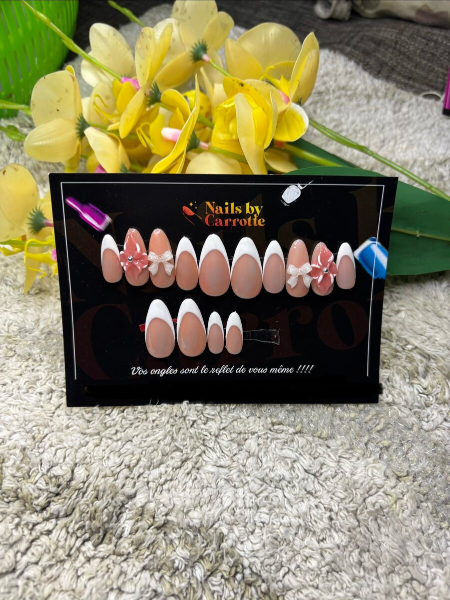 Faux Ongles Art Floral