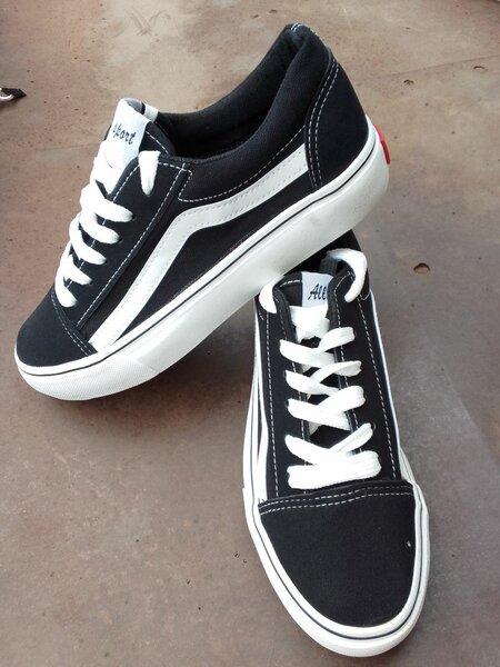 Vans off white