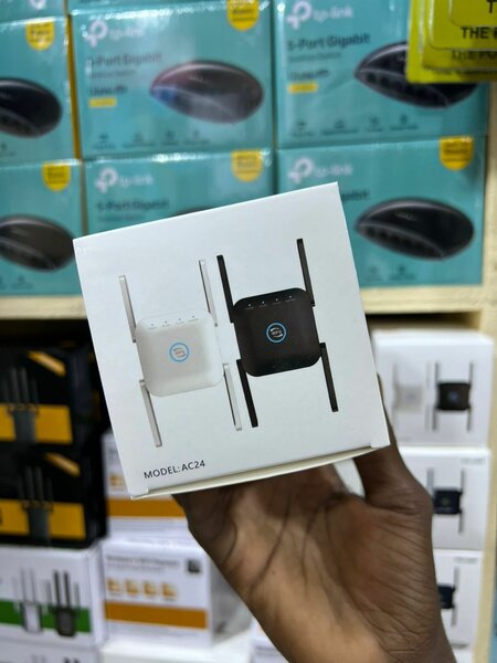 RÉPÉTEUR WIFI