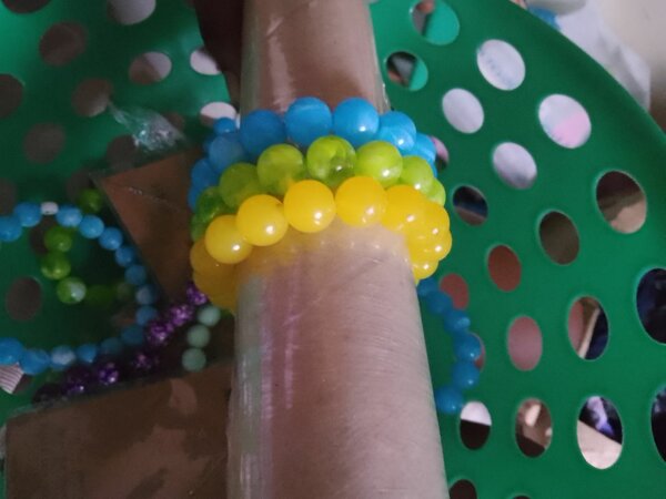 Bracelets colorés en perles