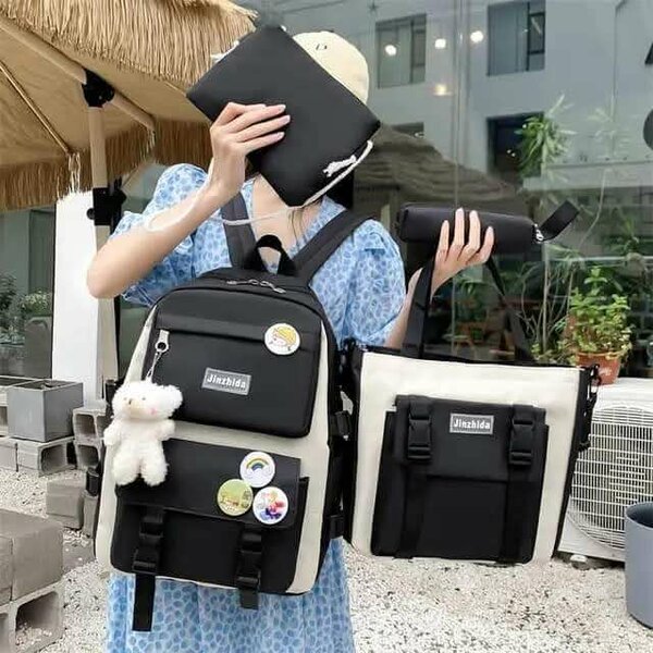 Ensemble de sacs multifonctions