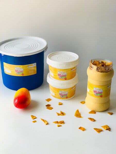 Mango Greek yoghurt