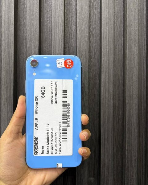 iPhone XR