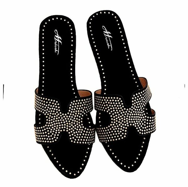 Tongs (Sandales pointure 39 disponible)