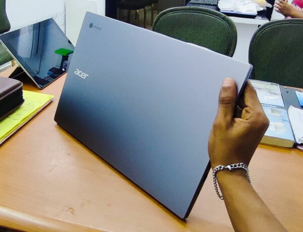 ACER I3 SLIM 8TH GEN