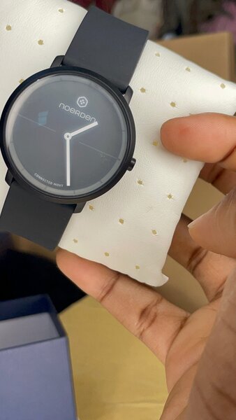 Montre connectée bluetooth
