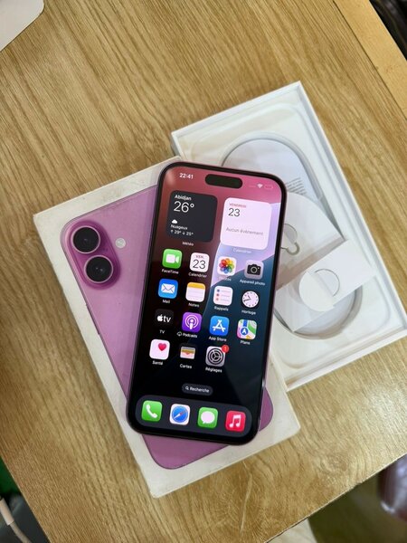 iPhone 16 simple