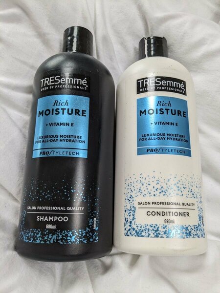 TRESemmé Rich Moisture Shampoo and Conditioner