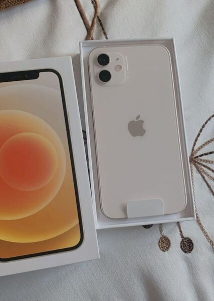 iPhone 12