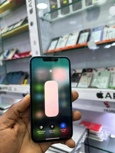 iPhone 13 simple