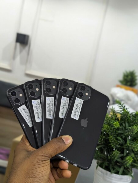 iPhone 11