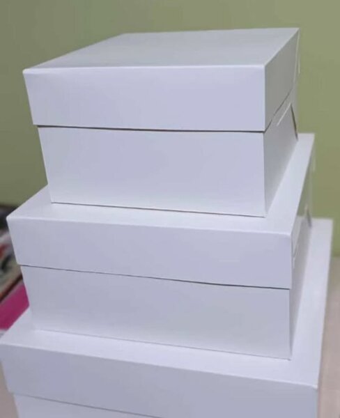 Normal  cake boxes