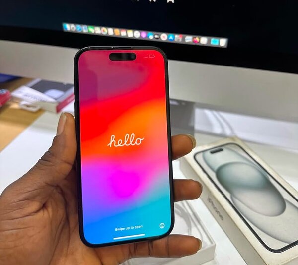 iPhone 15 128gb